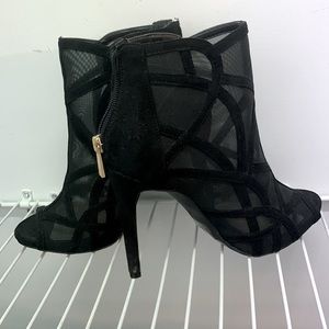 Jessica Simpson mesh heels size 7.5